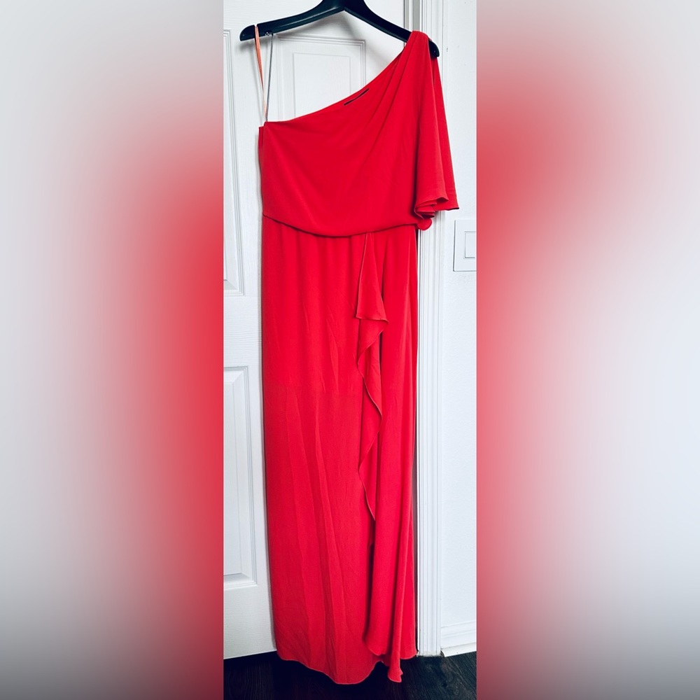 BCBGMAXAZRIA Long Cocktail Dress One Shoulder with a slit. CORAL Color